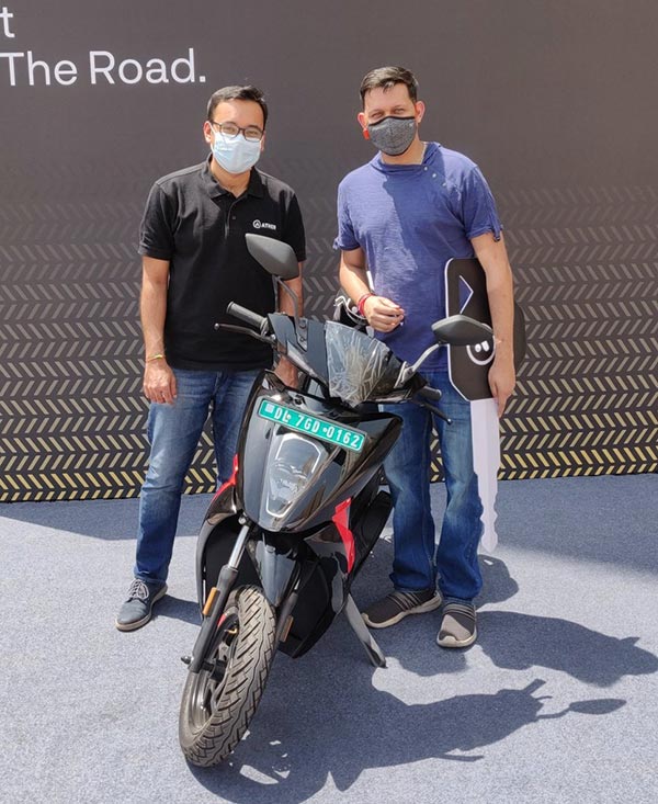 Ather 450X Customers Delivery Starts In Delhi: एथर 450एक्स की डिलीवरी दिल्ली में ग्राहकों के लिए हुई शुरू