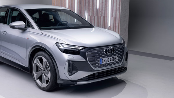 Audi Q4 e-Tron, Q4 e-Tron Sportback Unveiled: ऑडी क्यू4 ई-ट्रॉन और क्यू4 ई-ट्रॉन स्पोर्टबैक को किया गया पेश, देती है 520 किमी का रेंज