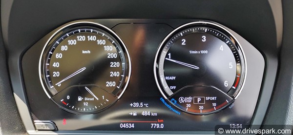BMW X1 S-Drive 20d Review: बीएमडब्ल्यू एक्स1 एस-ड्राइव 20डी: जानें कैसी है यह कार, फीचर्स व इंजन