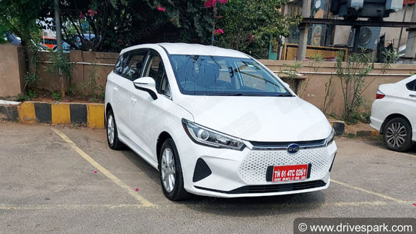 BYD e6 Spotted Testing: बीवायडी ई6 इलेक्ट्रिक एमपीवी टेस्टिंग करते आई नजर, देखें