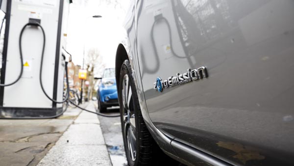 EV Charging Stations: फाडा स्कीम के तहत देश के इन जगहों पर लगाये गये हैं ईवी चार्जिंग स्टेशन, जानें
