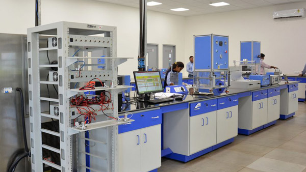 India’s First Electric Car Battery Plant: जल्द ही शुरू होगा भारत का पहला इलेक्ट्रिक कार बैटरी प्लांट, जानें