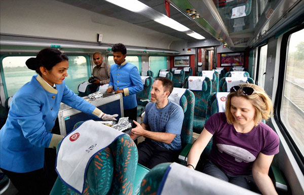 Gatiman Express Returns: फिर से शुरू हुई देश की सबसे तेज रफ्तार वाली ट्रेन, जानें गतिमान एक्सप्रेस की खास बातें
