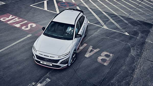 Hyundai Kona N Officially Revealed: हुंडई कोना एन आधिकारिक तौर पर हुई पेश, जानें क्या मिलेंगे फीचर्स