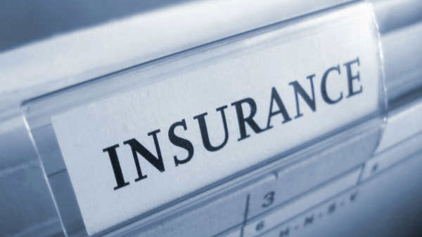 Car Insurance Renewal: कार इंश्योरेंस पाॅलिसी है फेल? समय पर कराएं रिन्यू, नहीं तो होंगी ये परेशानियां