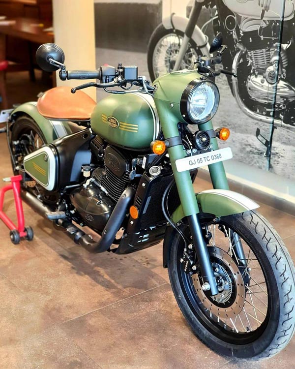 Jawa Perak Matte Green Colour: जावा पेराक को डीलर ने दिया कस्टम मैट ग्रीन रंग, डिक रही इतनी आकर्षक