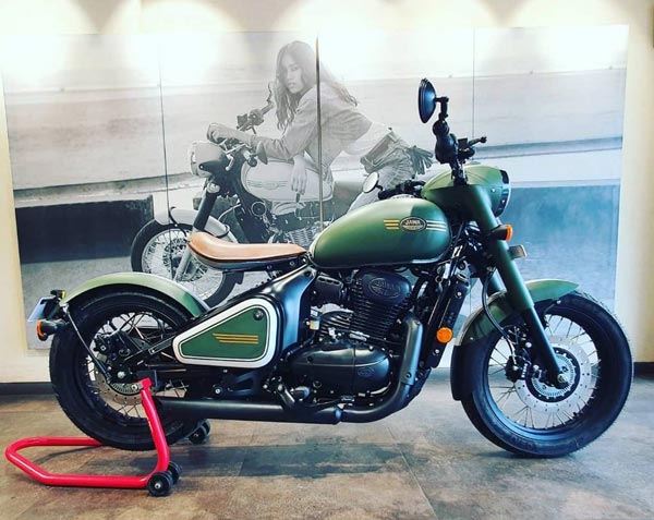 Jawa Perak Matte Green Colour: जावा पेराक को डीलर ने दिया कस्टम मैट ग्रीन रंग, डिक रही इतनी आकर्षक