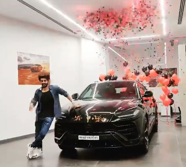 Kartik Aaryan Buys Lamborghini Urus: कार्तिक आर्यन ने अब खरीदी करोड़ों की लेम्बोर्गिनी उरुस, देखें कितनी है शानदार
