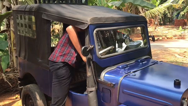 Man Builds Electric Jeep Miniature: इस व्यक्ति ने अपने बच्चों के लिए बनाई छोटी इलेक्ट्रिक जीप, देखें वीडियो