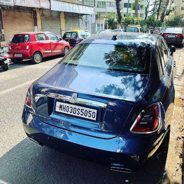 Kumarmangalam Birla Buys Rolls Royce: अरबपति कुमारमंगलम बिड़ला ने खरीदी 9 करोड़ रुपये की रोल्स रॉयस घोस्ट