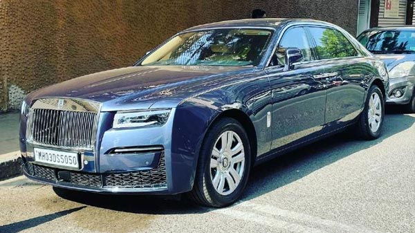 Kumarmangalam Birla Buys Rolls Royce: अरबपति कुमारमंगलम बिड़ला ने खरीदी 9 करोड़ रुपये की रोल्स रॉयस घोस्ट