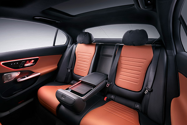New Mercedes-Benz C-Class L: नई मर्सिडीज सी-क्लास एल को शंघाई ऑटो शो में किया गया पेश, देखें कैसा है लुक