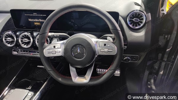 New Mercedes-Benz GLA Bookings Open: नई जनरेशन मर्सिडीज जीएलए की बुकिंग भारत में हुई शुरू, जानें कब होगी लॉन्च
