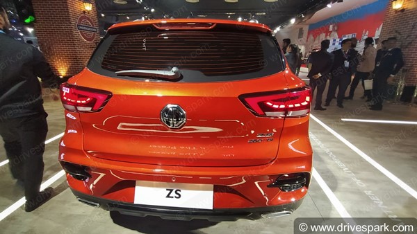 MG ZS Petrol Spied: एमजी जेडएस पेट्रोल फिर से टेस्टिंग करते आई नजर, जाने कब होगी भारत में लॉन्च