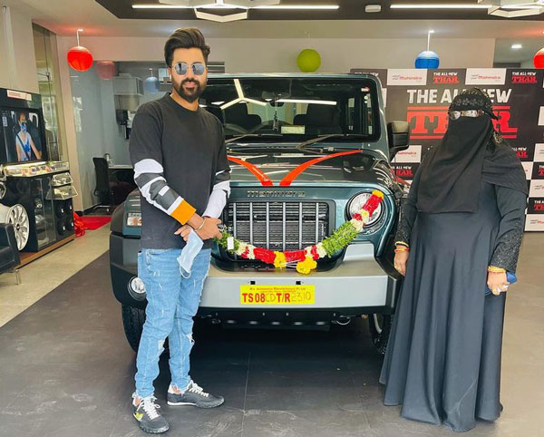 Mohammed Siraj Receives Mahindra Thar: अब मोहम्मद सिराज को भी मिली थार एसयूवी, आनंद महिंद्रा को कहा धन्यवाद