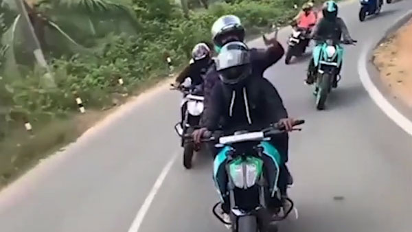 RTO Suspended Duke’s Rider License: खतरनाक राइडिंग के चलते बाइकर का लाइसेंस हुआ रद्द, देखें वीडियो