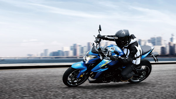 New Suzuki GSX S1000 Teased: सुजुकी ने नई जीएसएक्स एस1000 का टीजर किया जारी, जानें क्या है नया