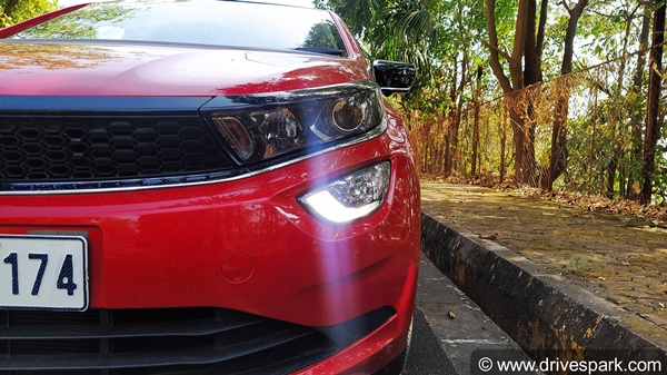 Reflector Vs Projector Headlamp: जानिए आपकी कार में लगे हैं कौन से हेडलैंप, और दोनों में क्या है अंतर