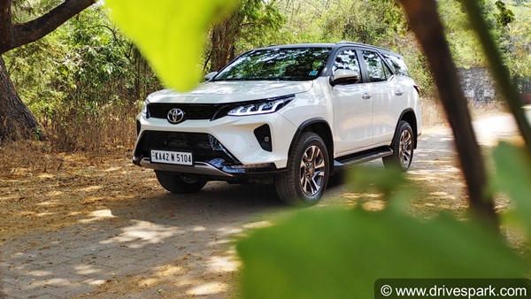 Top 5 Mileage Of Premium SUV: सबसे अधिक माइलेज वाली प्रीमियम एसयूवी, सिट्रोन सी5 एयरक्रॉस ने बनाई जगह
