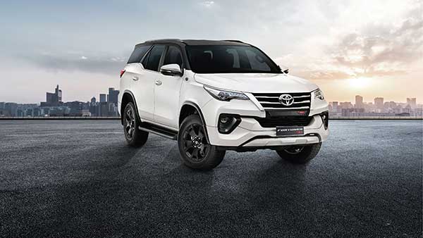 Toyota Car Sales March 2021: टोयोटा ने मार्च में बेचीं 15,001 कारें, आठ साल में सबसे अधिक बिक्री