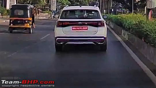 Volkswagen Taigun SUV Spied: फॉक्सवैगन टाइगन एसयूवी टेस्टिंग करते आई नजर, लाया जाएगा स्पोर्टी वैरिएंट