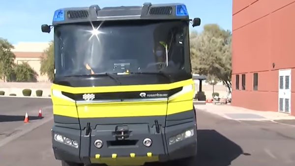 World’s First Electric Fire Truck: ये है दुनिया की पहली इलेक्ट्रिक फायर ब्रिगेड ट्रक, लगे हैं कैमरे और ड्रोन