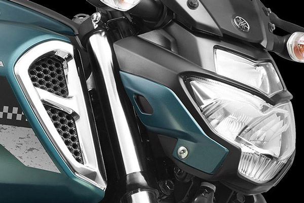 Yamaha R15 V3, FZS FI Price Hike: यामाहा ने आर15 वी3, एफजेडएस के दाम बढ़ाये, एक महीने के भीतर दोबारा वृद्धि