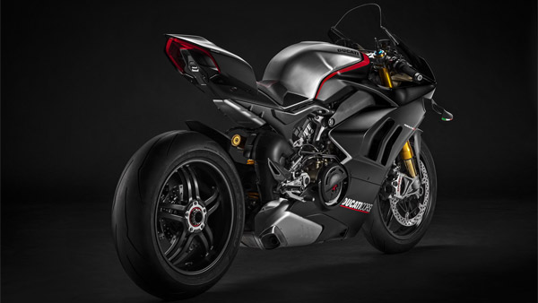 Ducati Panigale V4 और Diavel 1260 अगले हफ्ते भारत में होंगी लॉन्च, जानें क्या हैं फीचर्स