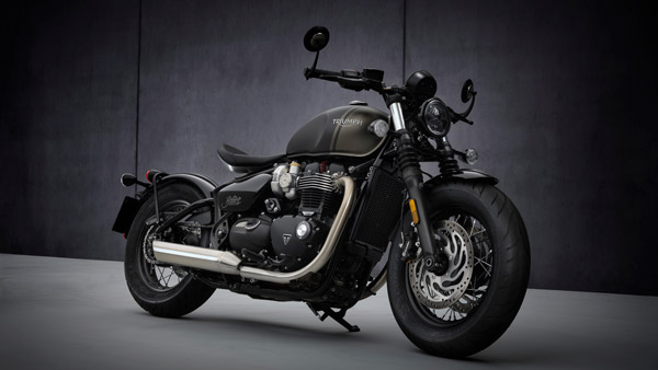 2021 Triumph Bonneville Bobber Launched: नई ट्रायम्फ बोनविल बॉबर भारत 11.75 लाख रुपये की कीमत में हुई लॉन्च, जानें डिजाईन, फीचर्स, इंजन