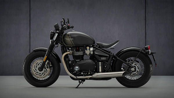 2021 Triumph Bonneville Bobber Launched: नई ट्रायम्फ बोनविल बॉबर भारत 11.75 लाख रुपये की कीमत में हुई लॉन्च, जानें डिजाईन, फीचर्स, इंजन
