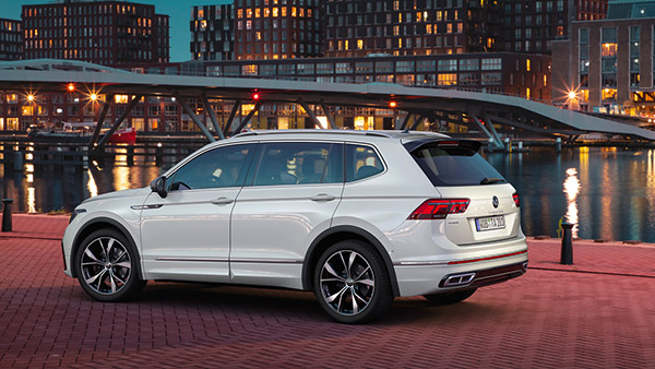2021 Volkswagen Tiguan Allspace: नई फॉक्सवैगन टिगुआन आलस्पेस को किया गया पेश, जानें क्या है नया