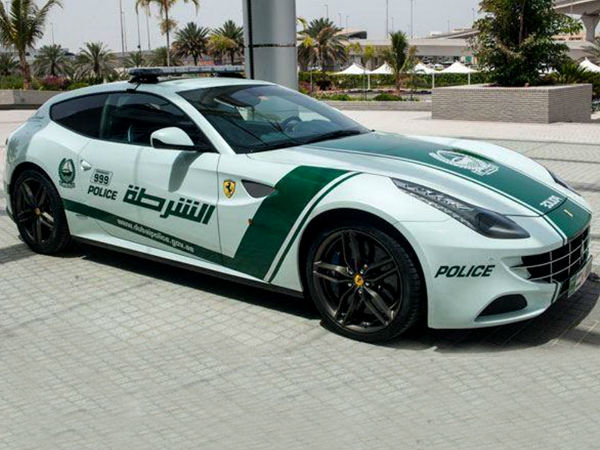 Dubai Police New Car: दुबई पुलिस ने अपने बेड़े में जोड़ी यह लग्जरी एसयूवी, कई महंगी कारें पहले से है मौजूद