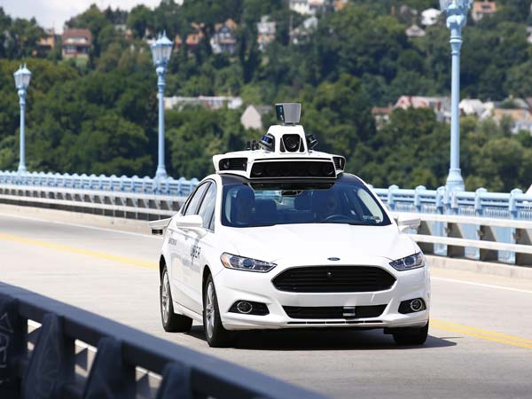 जर्मनी की सड़कों पर जल्द दौड़ेंगी बिना ड्राइवर वाली कारें, Self-Driving कारों को मिली अनुमति