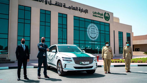 Dubai Police New Car: दुबई पुलिस ने अपने बेड़े में जोड़ी यह लग्जरी एसयूवी, कई महंगी कारें पहले से है मौजूद