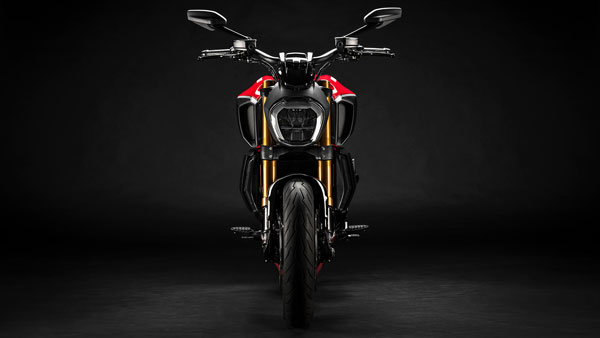 Ducati Panigale V4 और Diavel 1260 अगले हफ्ते भारत में होंगी लॉन्च, जानें क्या हैं फीचर्स