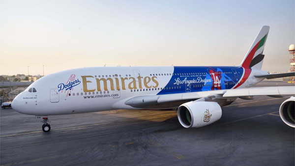Man Flies Solo From Mumbai To Dubai: 360-सीटर प्लेन में मुंबई से दुबई ने इस व्यक्ति ने अकेले किया सफर, सिर्फ 18,000 रुपये आया खर्च