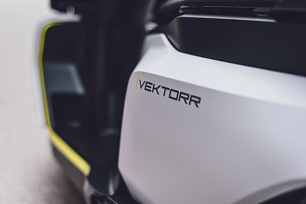 Husqvarna Vektorr Concept Unveiled: हस्कवरना वेक्टर इलेक्ट्रिक स्कूटर कांसेप्ट को किया गया पेश, बजाज चेतक पर आधारित