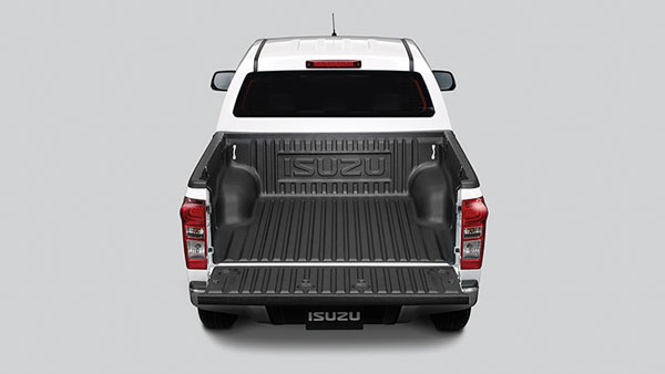 Isuzu V-Cross और Hi-Lander के लिए कंपनी ने पेश की आधिकारिक एक्सेसरीज, देखें तस्वीरें