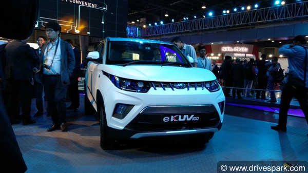 Mahindra Electric Car Launch Timeline: महिंद्रा ईकेयूवी100 व ईएक्सयूवी300 भारत में 2022 में होगी लॉन्च