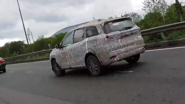 Mahindra XUV700 Spy Pics: महिंद्रा एक्सयूवी700 पुणे में टेस्टिंग के दौरान आई नजर, देखें कैसा रहेगा डिजाईन