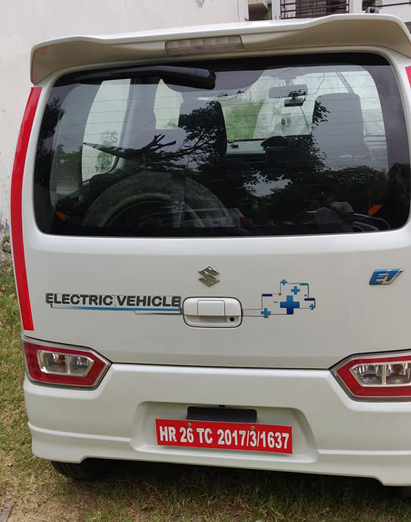 Maruti WagonR EV Spied: मारुति सुजुकी वैगनआर ईवी प्रोडक्शन अवतार में आई नजर, क्या होगी भारत में लॉन्च?
