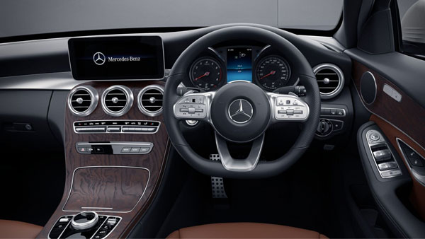 Mercedes C-Class Price Hike: मर्सिडीज सी-क्लास की कीमत में हुई वृद्धि, सी300डी एएमजी लाइन वेबसाइट से हटाई गयी