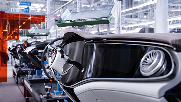 Mercedes EQS Production Starts: मर्सिडीज ईक्यूएस इलेक्ट्रिक सेडान का उत्पादन हुआ शुरू, नई जानकारियां आई सामने