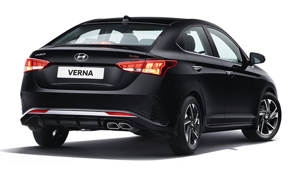 Hyundai Verna Update: हुंडई वरना को मिला वायरलेस एंड्राइड ऑटो, एप्पल कारप्ले, यह वैरिएंट हुआ बंद