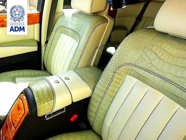 इस Rolls Royce Phantom के इंटीरियर में लगा था मगरमच्छ का लेदर, पुलिस ने किया सीज