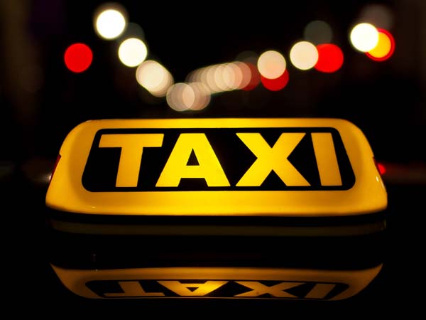 Corona मरीजों की मदद के लिए पुणे में शुरू हुई ‘जुगाड़ एंबुलेंस’, Auto Drivers की नई पहल