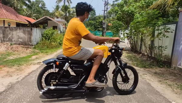 TVS XL 100 का ऐसा मॉडिफिकेशन शायद ही आपने देखा होगा, Harley Davidson का दिया लुक
