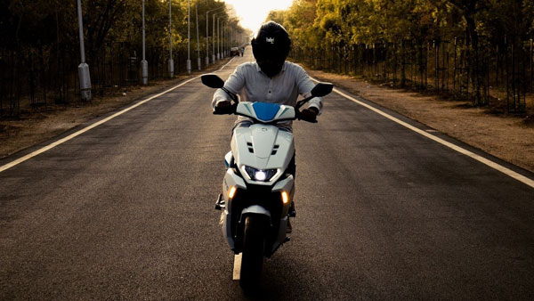 White Carbon ने लॉन्च की अपनी दो Electric Scooters GT5 व O3, जानें कीमत और फीचर्स