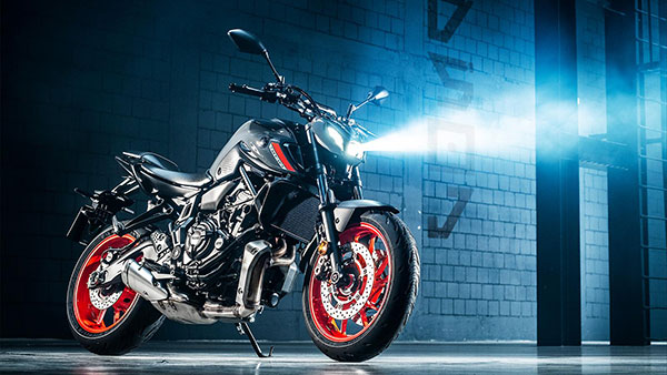 Yamaha 18 मई को पेश करेगी अपनी नई SuperSport Bike YZF-R7, जानें क्या है खास