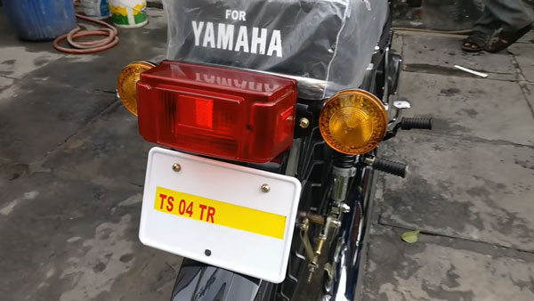 लोकप्रिय Yamaha RX100 का यह रिस्टोरेशन देख हैरान हो जाएंगे आप, देखें तस्वीरें